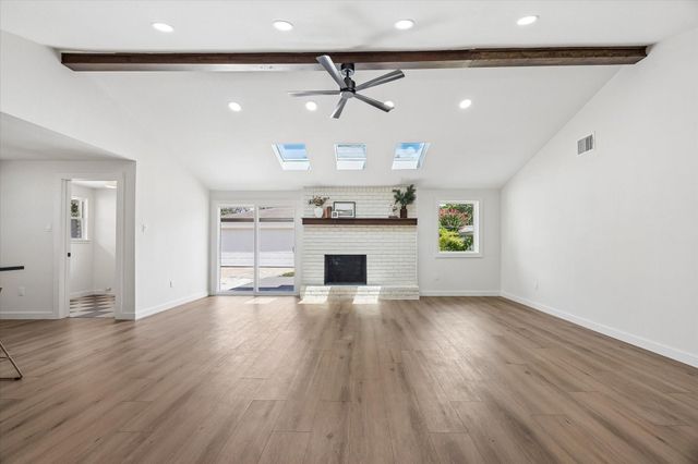10618 Wickersham Lane, Houston, TX 77042