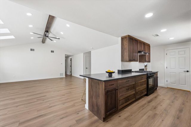 10618 Wickersham Lane, Houston, TX 77042