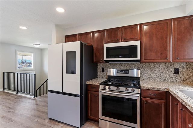 1533 W 1740 N, Clearfield, UT 84015