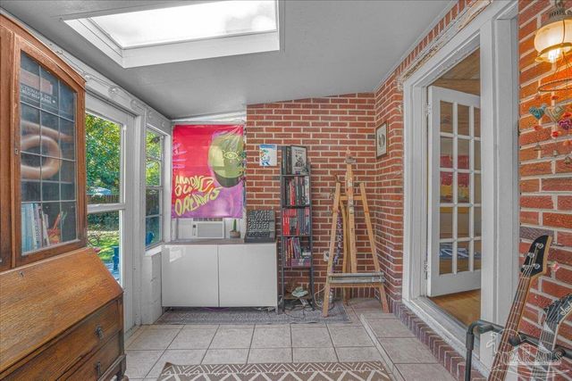 1715 E Jackson St, Pensacola, FL 32501