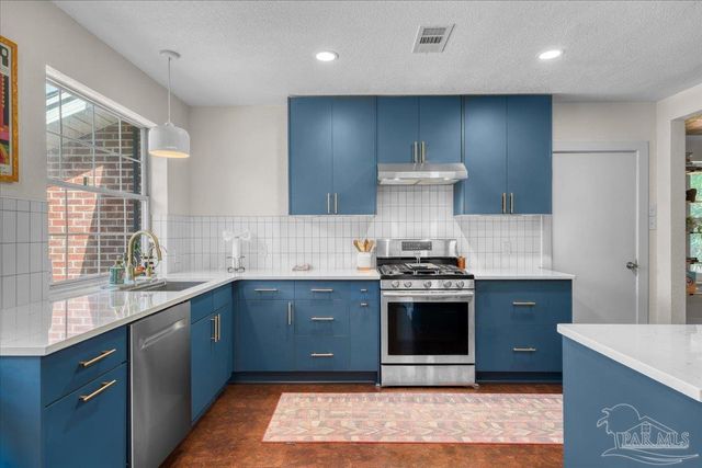 1715 E Jackson St, Pensacola, FL 32501