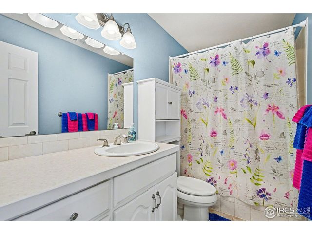 960 Norway Maple Dr, Loveland, CO 80538