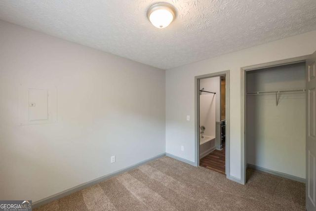 207 Daventry Way, Woodstock, GA 30188