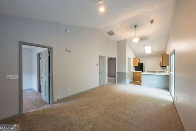 207 Daventry Way, Woodstock, GA 30188