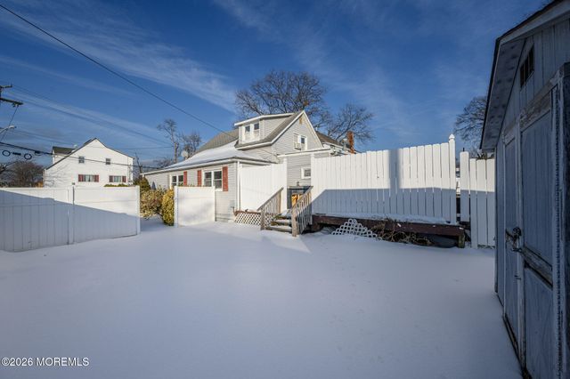 170 Park Avenue, Keansburg, NJ 07734