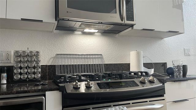 150 E ROBINSON STREET 1423, Orlando, FL 32801