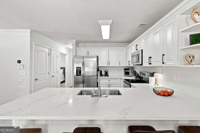 728 Skyview Drive NE, Marietta, GA 30060