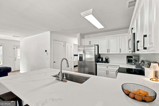 728 Skyview Drive NE, Marietta, GA 30060