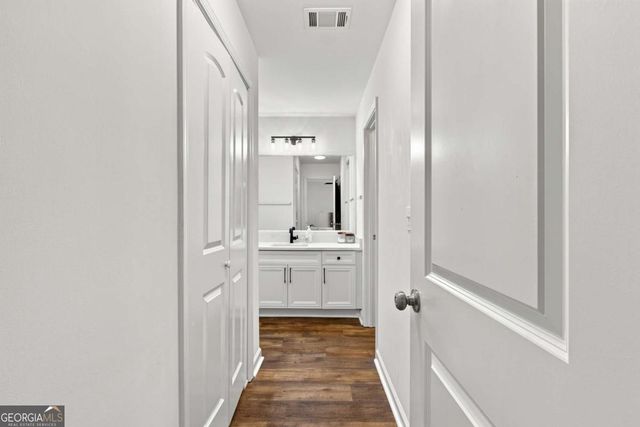 728 Skyview Drive NE, Marietta, GA 30060