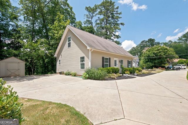 728 Skyview Drive NE, Marietta, GA 30060