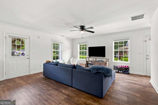 728 Skyview Drive NE, Marietta, GA 30060