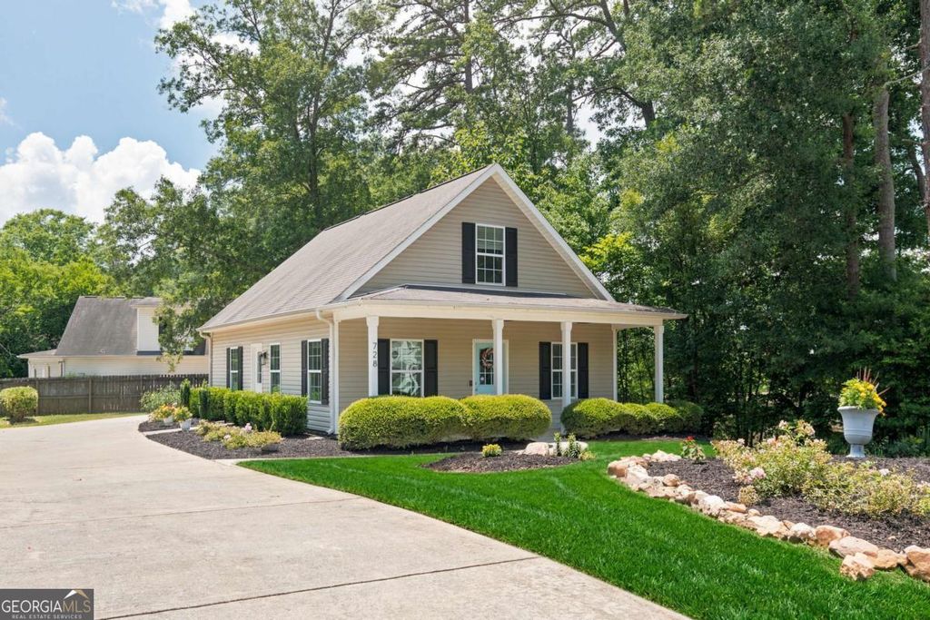 728 Skyview Drive NE, Marietta, GA 30060