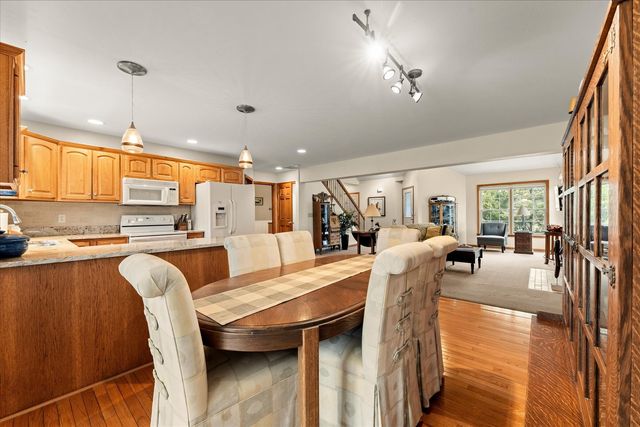 1718 Tin Cup Road, Mahomet, IL 61853