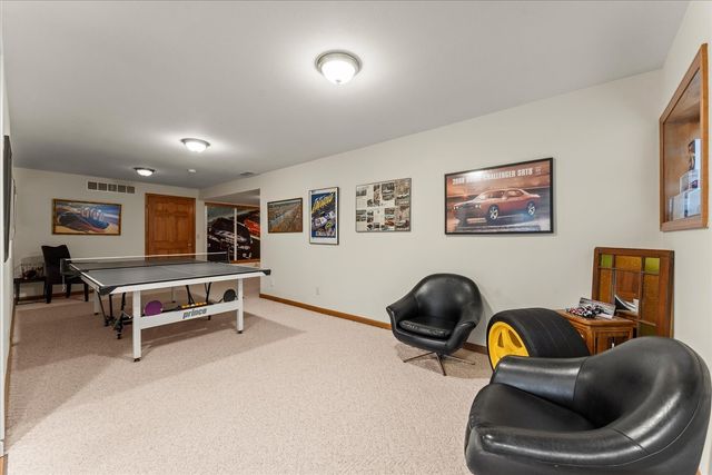 1718 Tin Cup Road, Mahomet, IL 61853