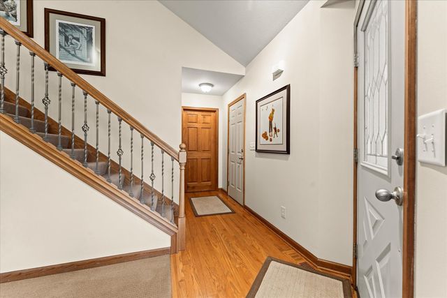 1718 Tin Cup Road, Mahomet, IL 61853