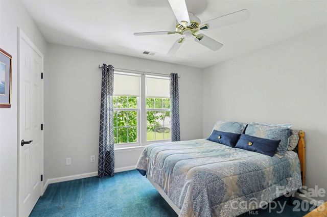 6216 Creek Breeze Road, Charlotte, NC 28269