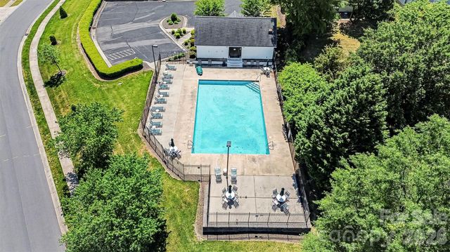 6216 Creek Breeze Road, Charlotte, NC 28269