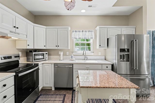 6216 Creek Breeze Road, Charlotte, NC 28269