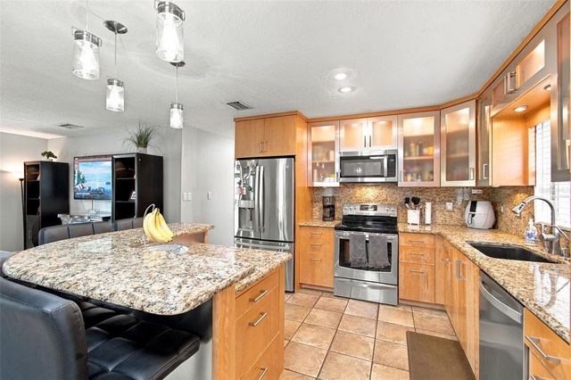 2801 W SAN ISIDRO STREET, Tampa, FL 33629