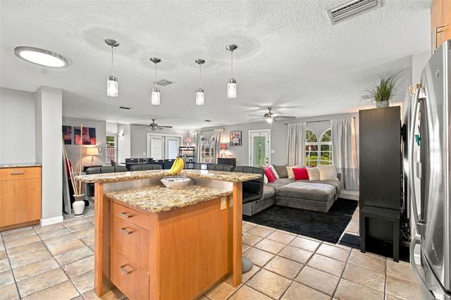 2801 W SAN ISIDRO STREET, Tampa, FL 33629