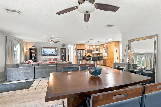 2801 W SAN ISIDRO STREET, Tampa, FL 33629