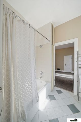 1701 S 16 Street, Lincoln, NE 68502