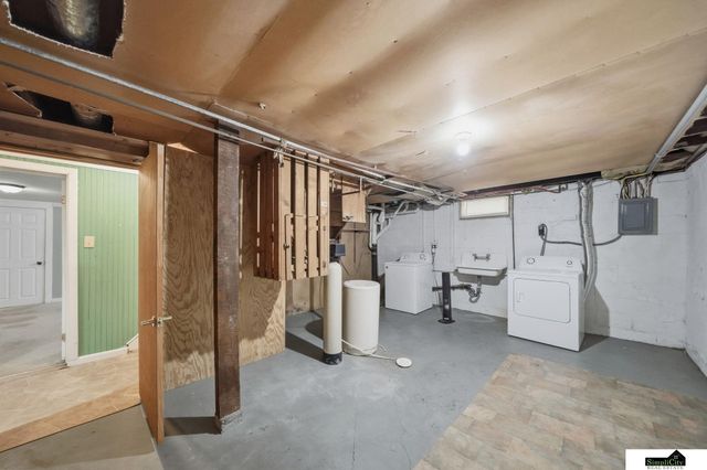 1701 S 16 Street, Lincoln, NE 68502