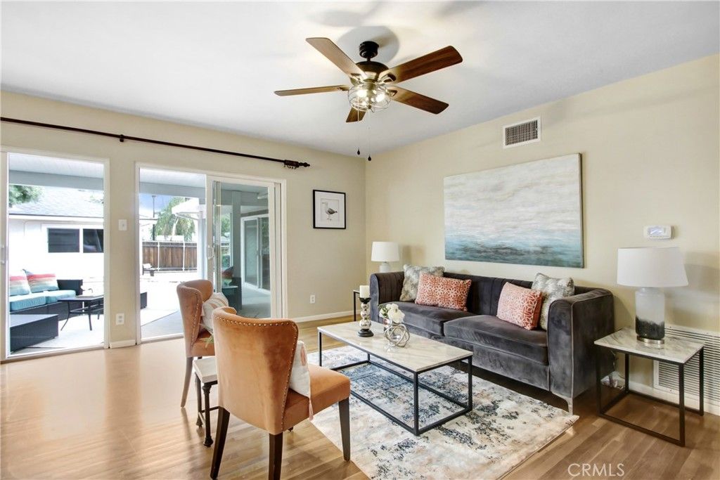 Image 8 of property listing at 927 Alta Loma Drive, Corona, CA 92882