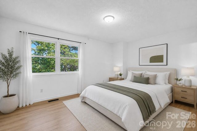 8426 Rust Wood Place, Charlotte, NC 28227