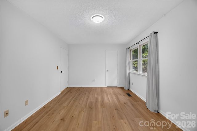 8426 Rust Wood Place, Charlotte, NC 28227