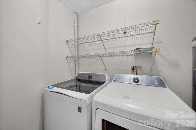8426 Rust Wood Place, Charlotte, NC 28227
