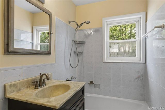 194 Lincoln Place, Eastchester, NY 10709
