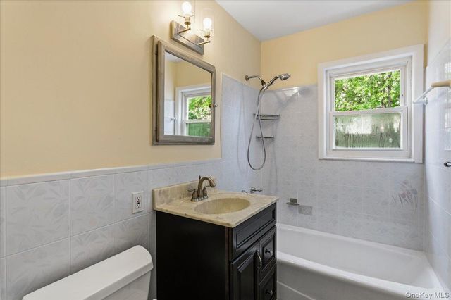 194 Lincoln Place, Eastchester, NY 10709