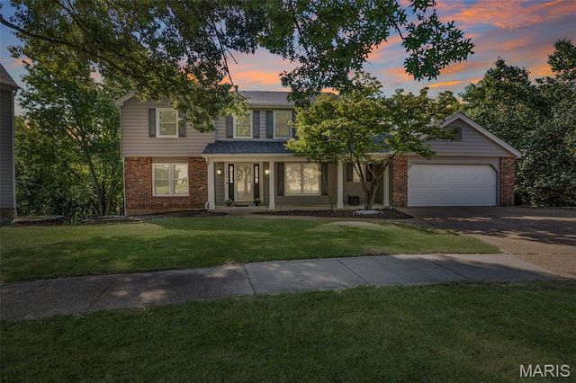 2803 Elk Peak Court, St Louis, MO 63129
