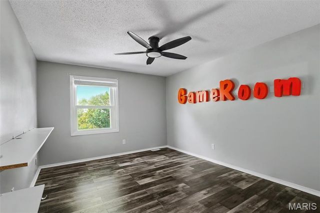 2803 Elk Peak Court, St Louis, MO 63129