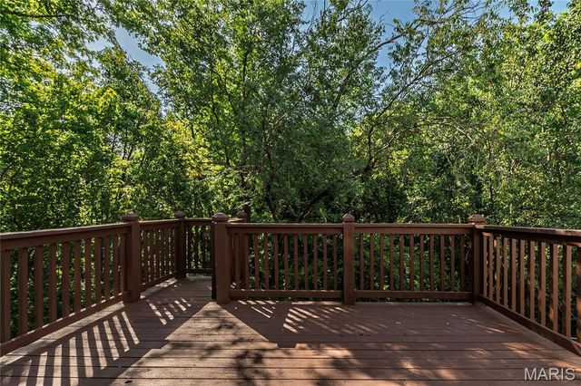 2803 Elk Peak Court, St Louis, MO 63129
