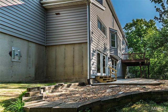2803 Elk Peak Court, St Louis, MO 63129