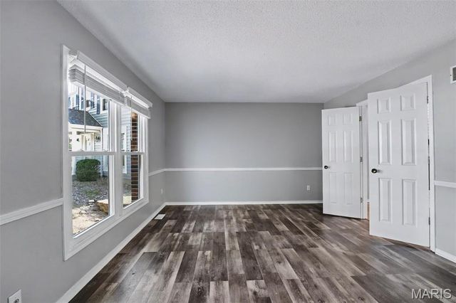2803 Elk Peak Court, St Louis, MO 63129
