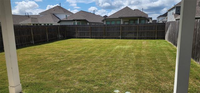 336 Banyon DR, Liberty Hill, TX 78642