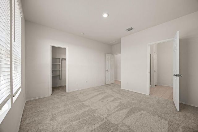 308 Bedford Falls LN, Jarrell, TX 76537