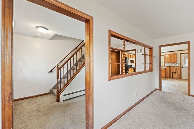 347-349 Main St, Hardwick, MA 01037