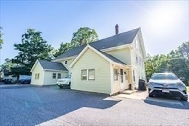 347-349 Main St, Hardwick, MA 01037