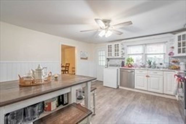 347-349 Main St, Hardwick, MA 01037