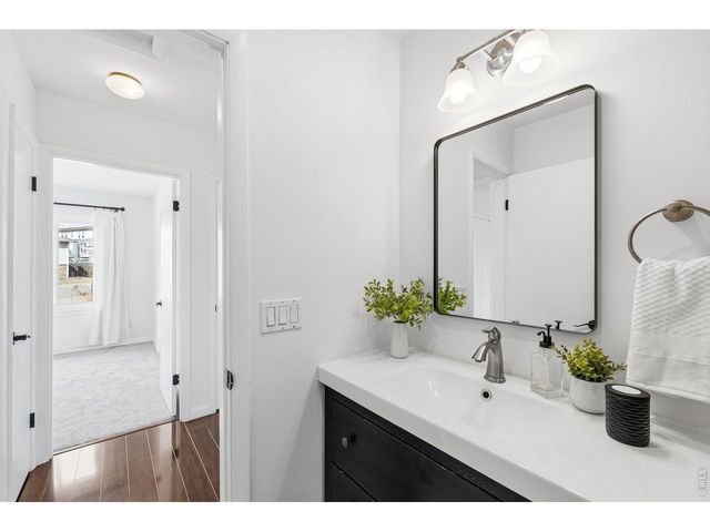 1840 Lyonesse St, Lafayette, CO 80026