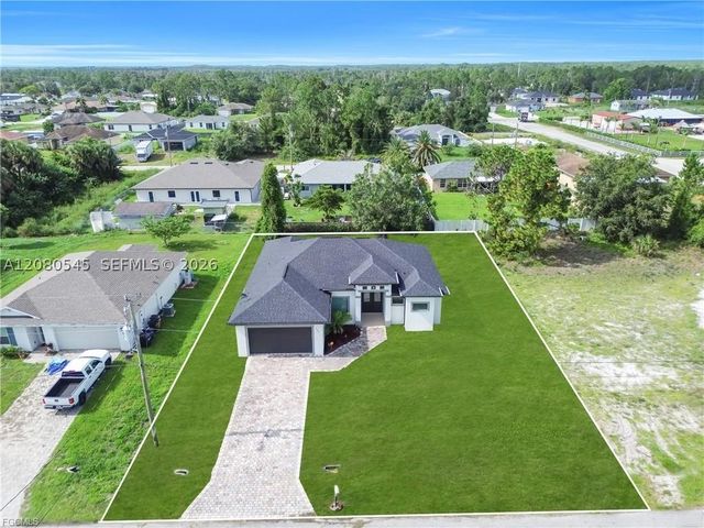 3509 38th ST SW, Lehigh Acres, FL 33976