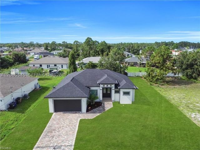 3509 38th ST SW, Lehigh Acres, FL 33976
