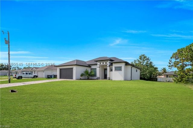 3509 38th ST SW, Lehigh Acres, FL 33976