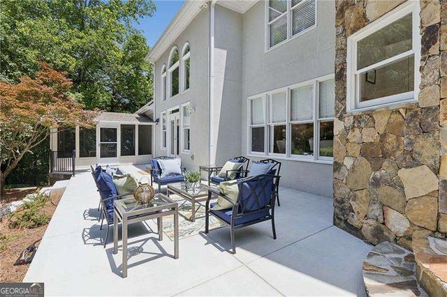245 Plantation Way, Roswell, GA 30075