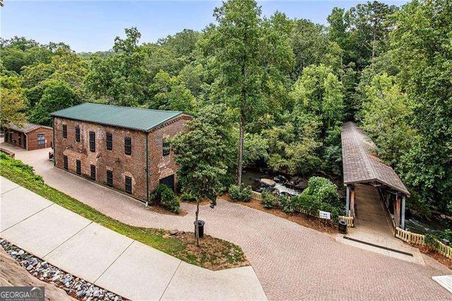 245 Plantation Way, Roswell, GA 30075
