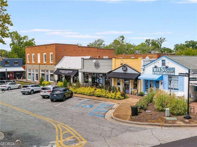 245 Plantation Way, Roswell, GA 30075